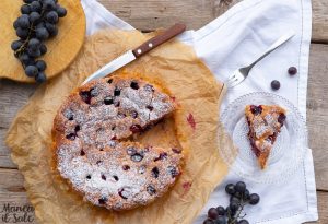 torta con uva americana