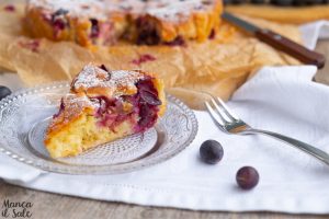 torta con uva americana