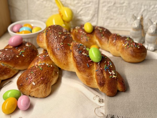 Treccine dolci pasquali