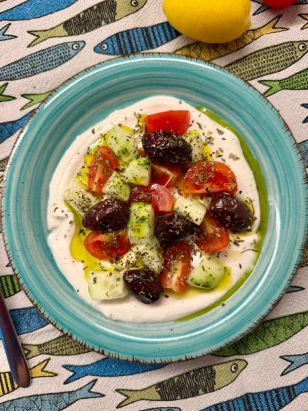 Feta montata insalata greca