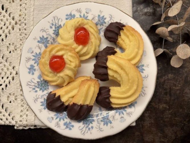 Biscotti frolla montata